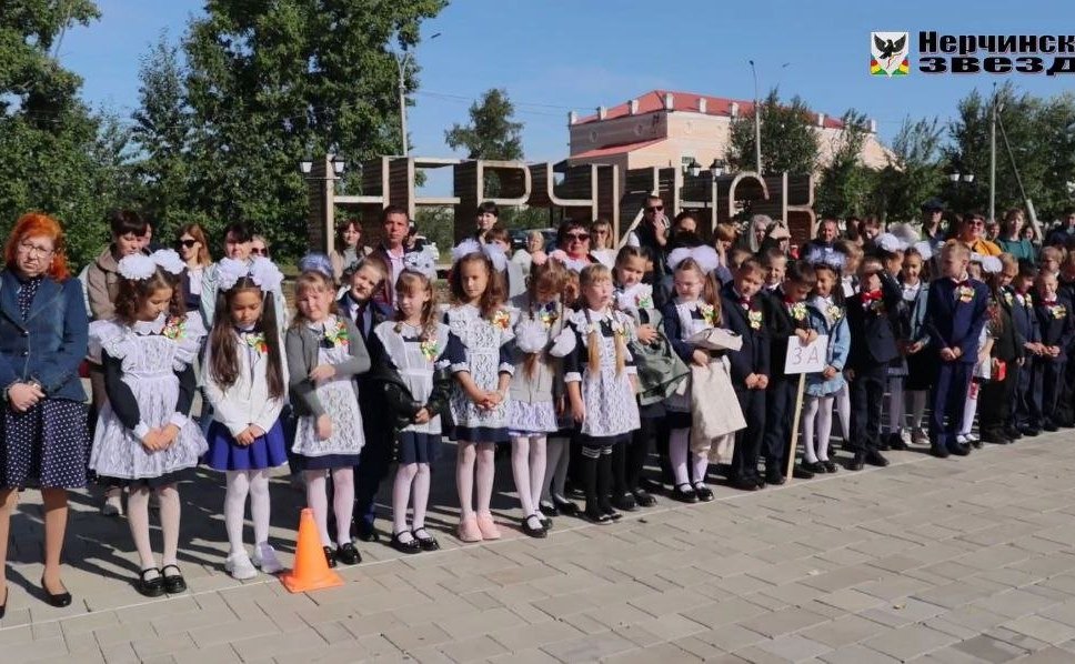 Сергей Михайлов в ходе работы в регионе принял участие в общественных обсуждениях по планируемому строительству Аллеи славы в городе Нерчинске, посвященной воинам-забайкальцам