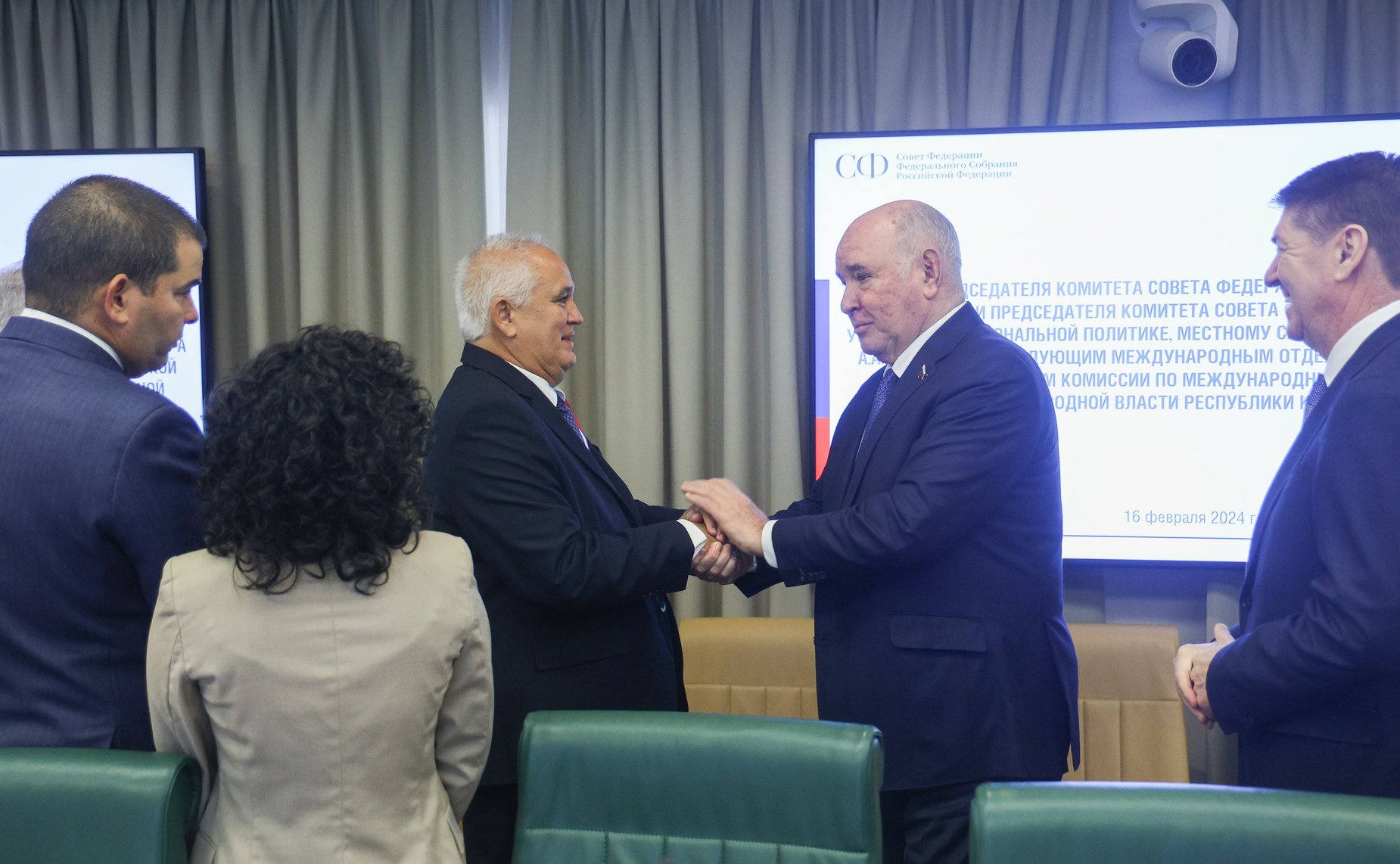 Встреча сенаторов РФ с заведующим международным отделом ЦК Коммунистической партии Кубы, членом Комиссии по международным связям Национальной Ассамблеи народной власти Республики Куба Эмилио Лосадой