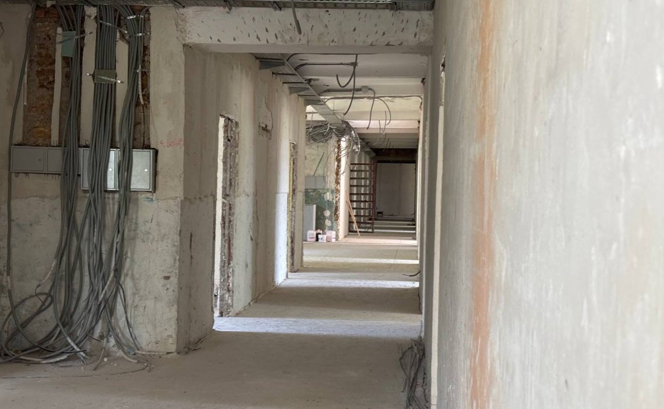 Игорь Кастюкевич ознакомился с ходом ремонтных работ в гериатрическом центре Херсонской области