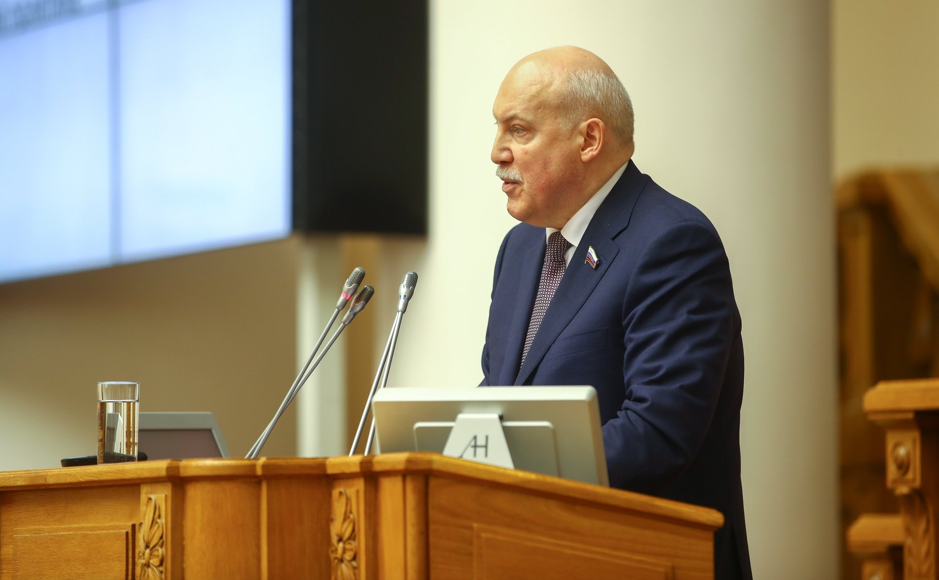 Д. Мезенцев