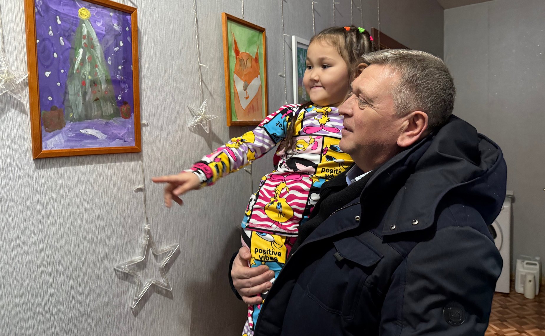 Александр Лутовинов в рамках Всероссийской благотворительной акции «Елка желаний» исполнил новогоднюю мечту шестилетней девочки