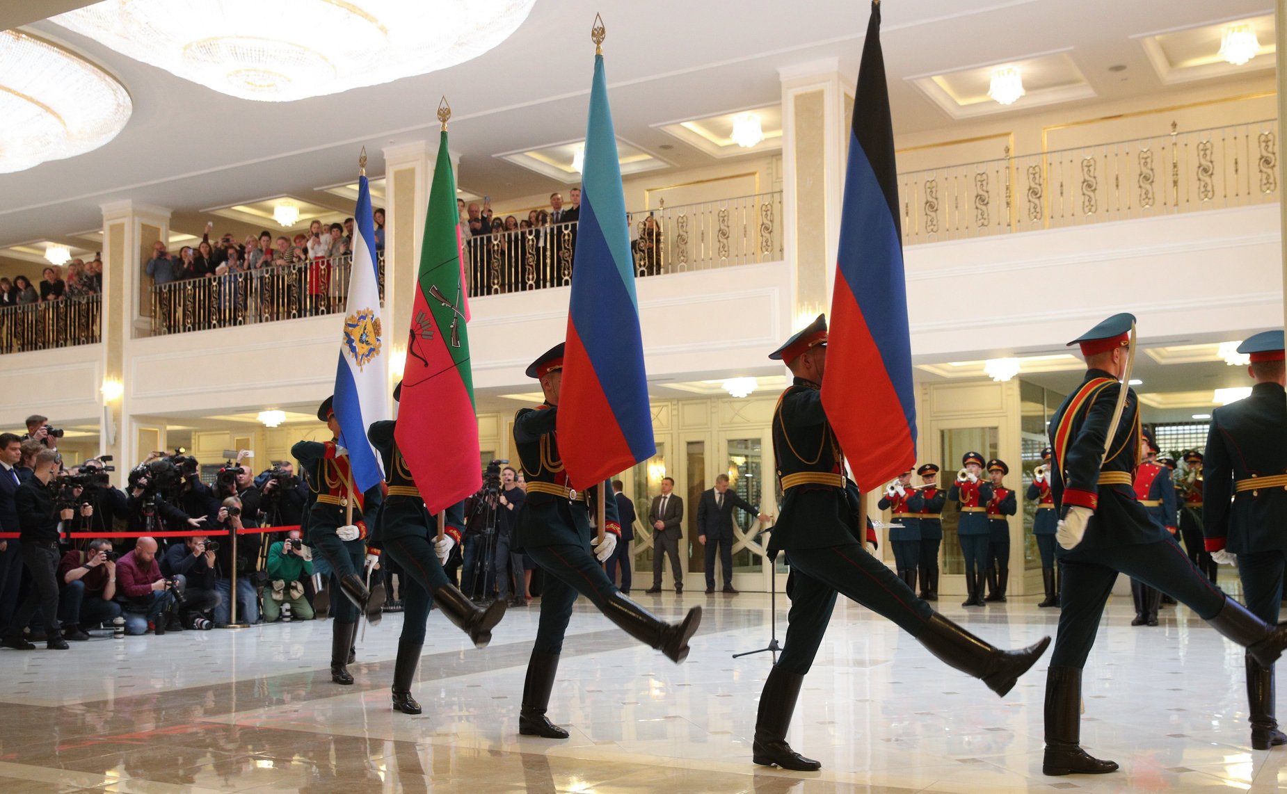 Торжественная церемония установки флагов новых субъектов Российской Федерации – Донецкой и Луганской народных республик, Запорожской и Херсонской областей