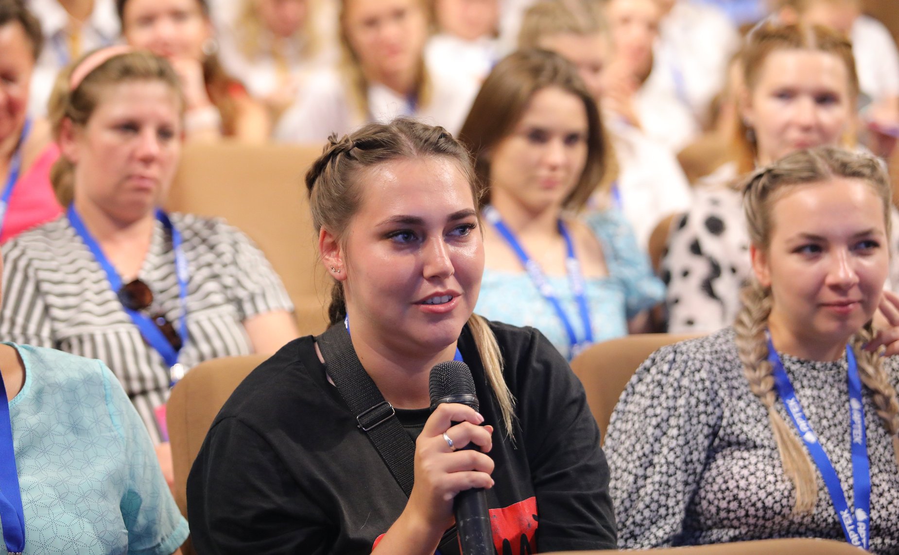 Владимир Полетаев встретился с советниками директоров школ по воспитанию, которые обучаются в детском центре «Артек»