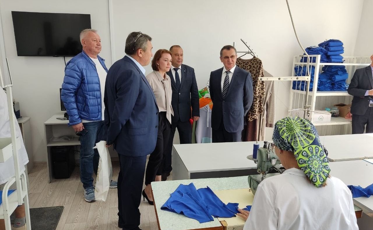Николай Федоров принял участие в открытии нового швейного предприятия в сельском районе Чувашии