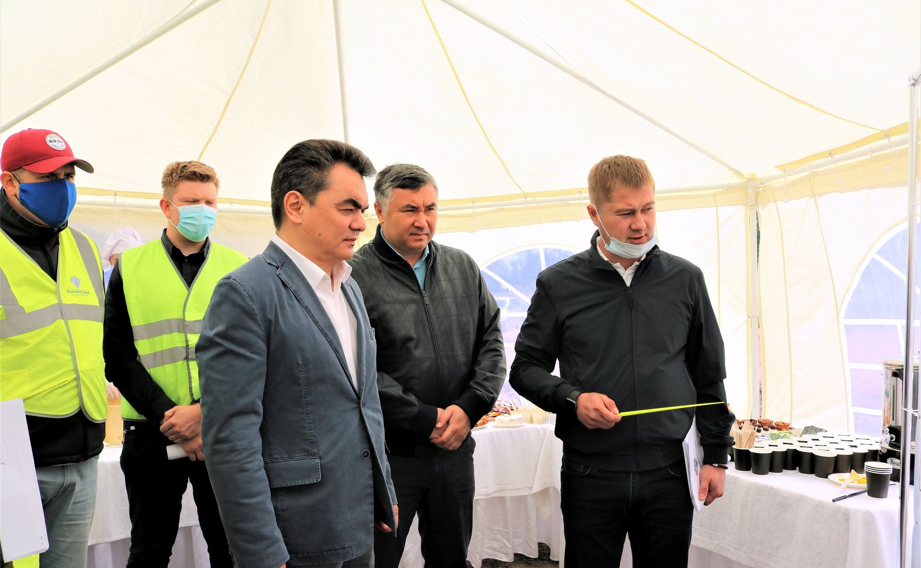 Ирек Ялалов ознакомился с ходом реализации наиболее значимых объектов в Уфимском, Буздякском и Благоварском районах Республики Башкортостан