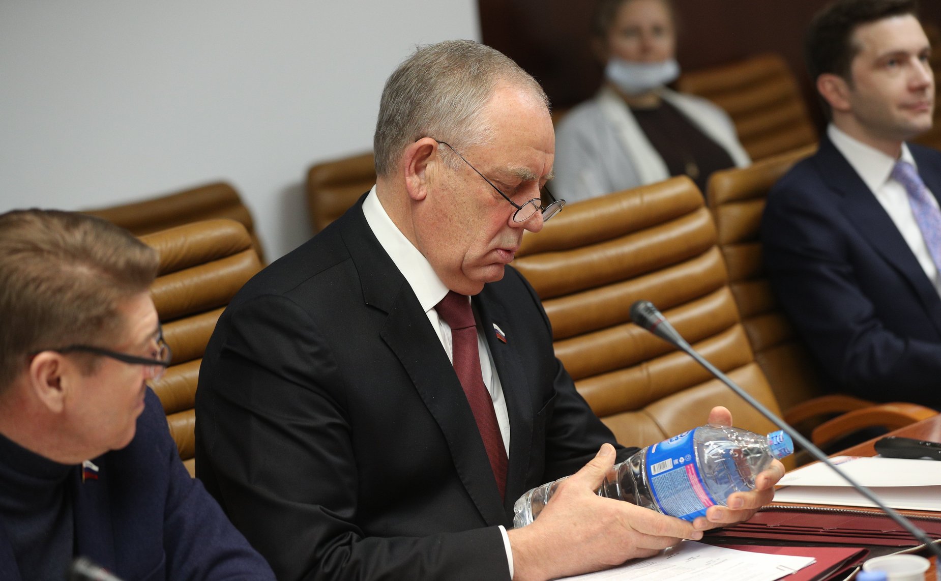 Заседание рабочей группы по противодействию незаконному обороту упакованной питьевой воды, включая природную минеральную