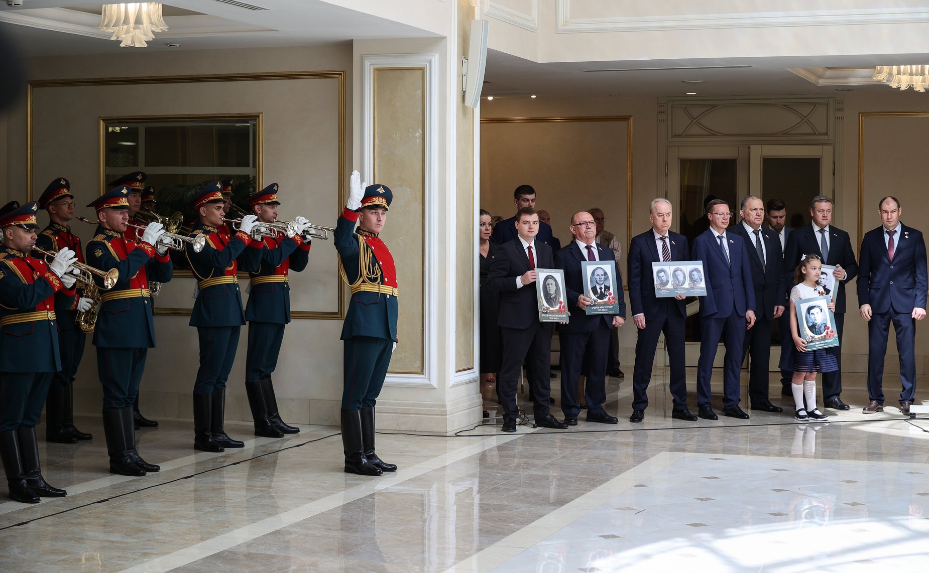 В Совете Федерации состоялась торжественная церемония открытия выставки «Память поколений»