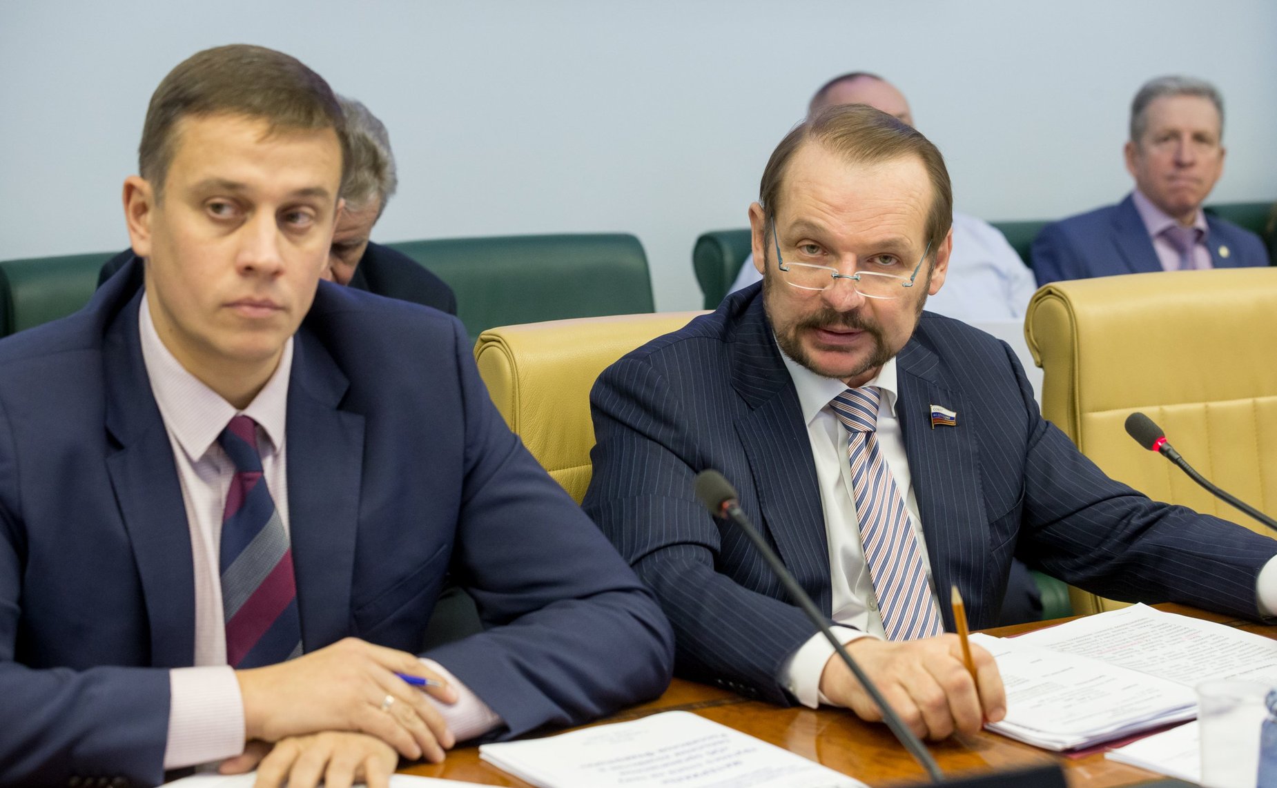 С. Белоусов