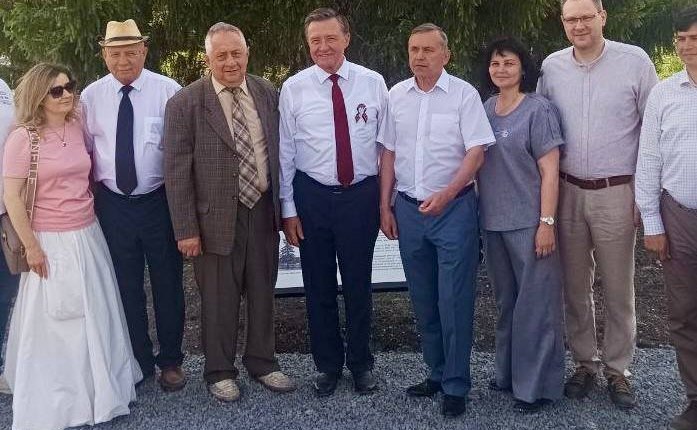 Сергей Рябухин в ходе поездки в регион принял участие в 57-м Всероссийском Пушкинском празднике поэзии в с. Языково Карсунского района