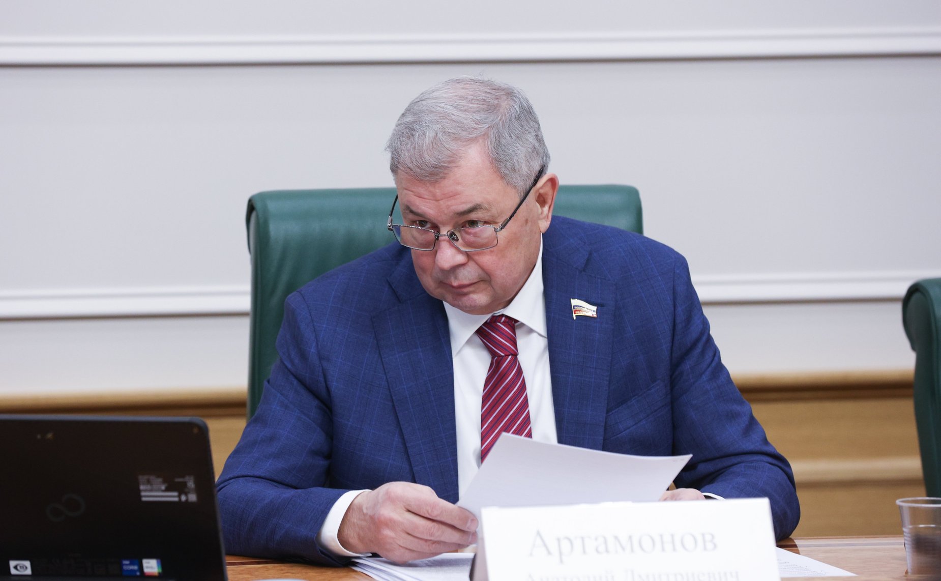 Анатолий Артамонов