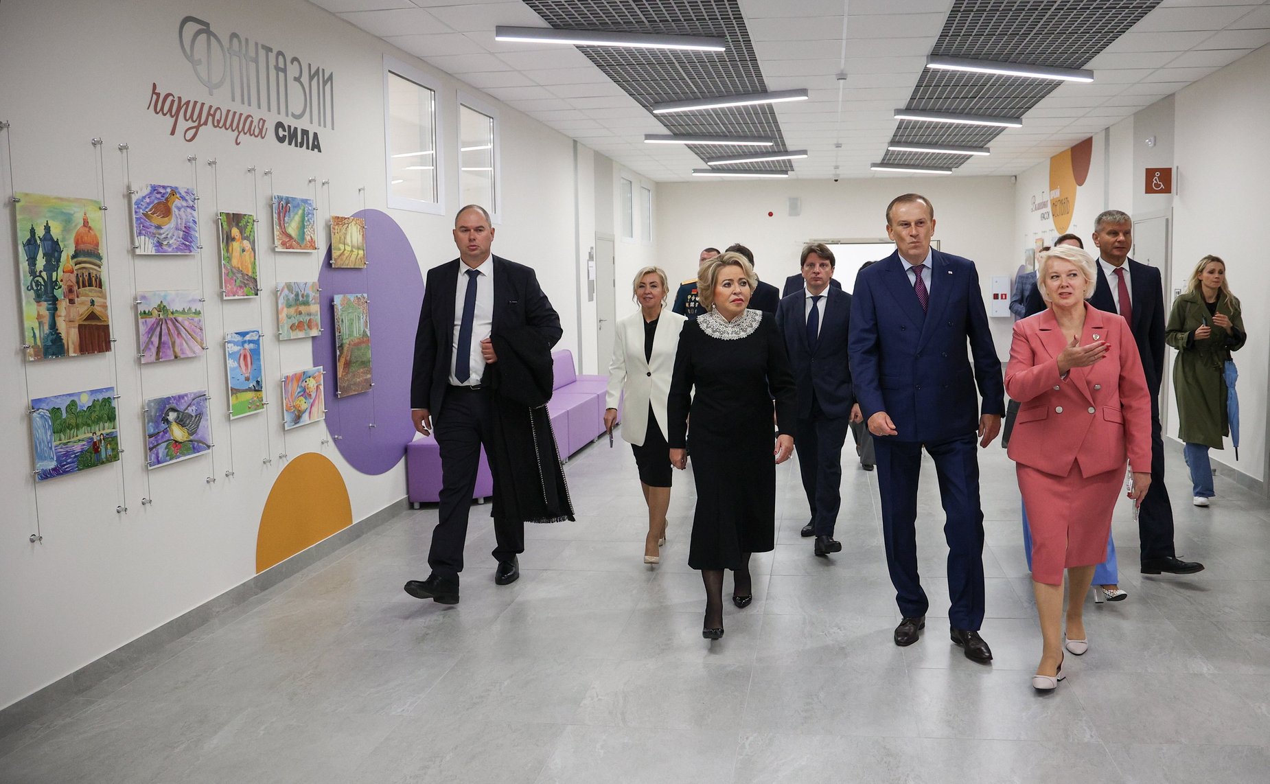 Валентина Матвиенко приняла участие в торжественном открытии Гатчинского центра образования «Высший пилотаж»