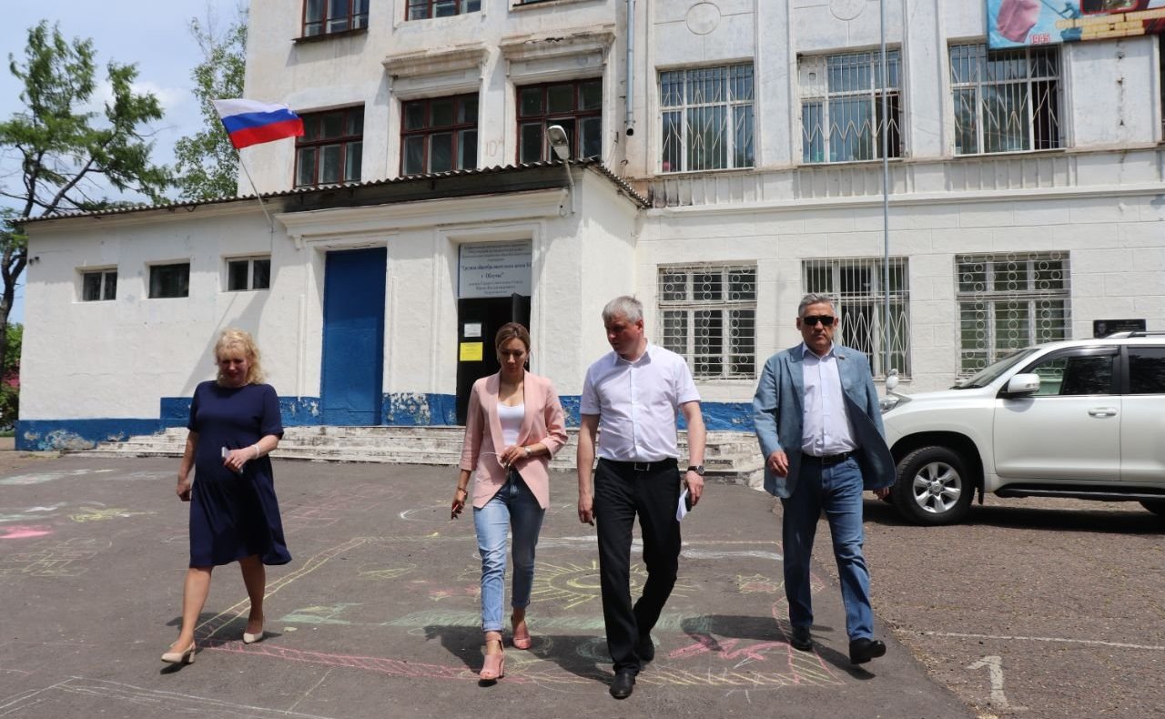 Юрий Валяев посетил с рабочей поездкой Облученский и Ленинский районы Еврейской автономной области