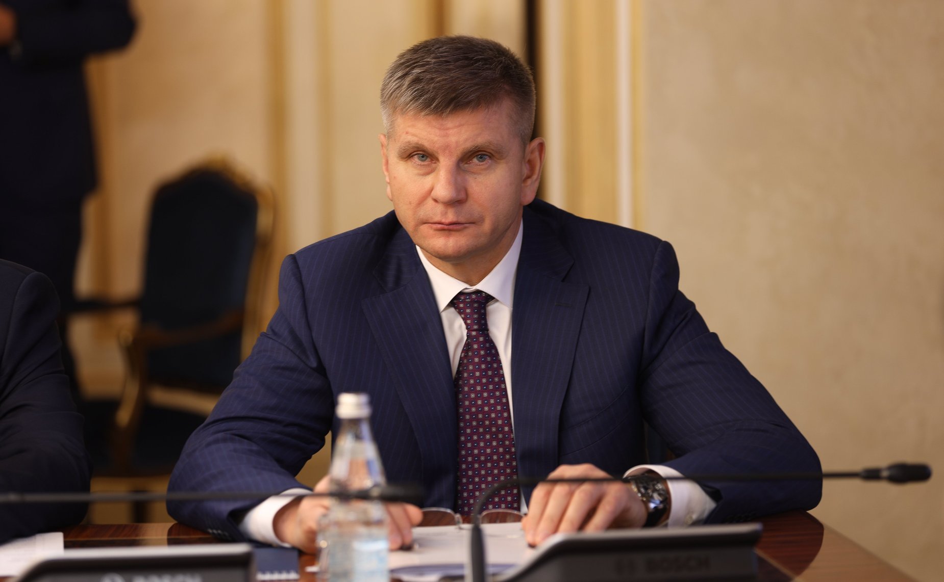 Геннадий Голов