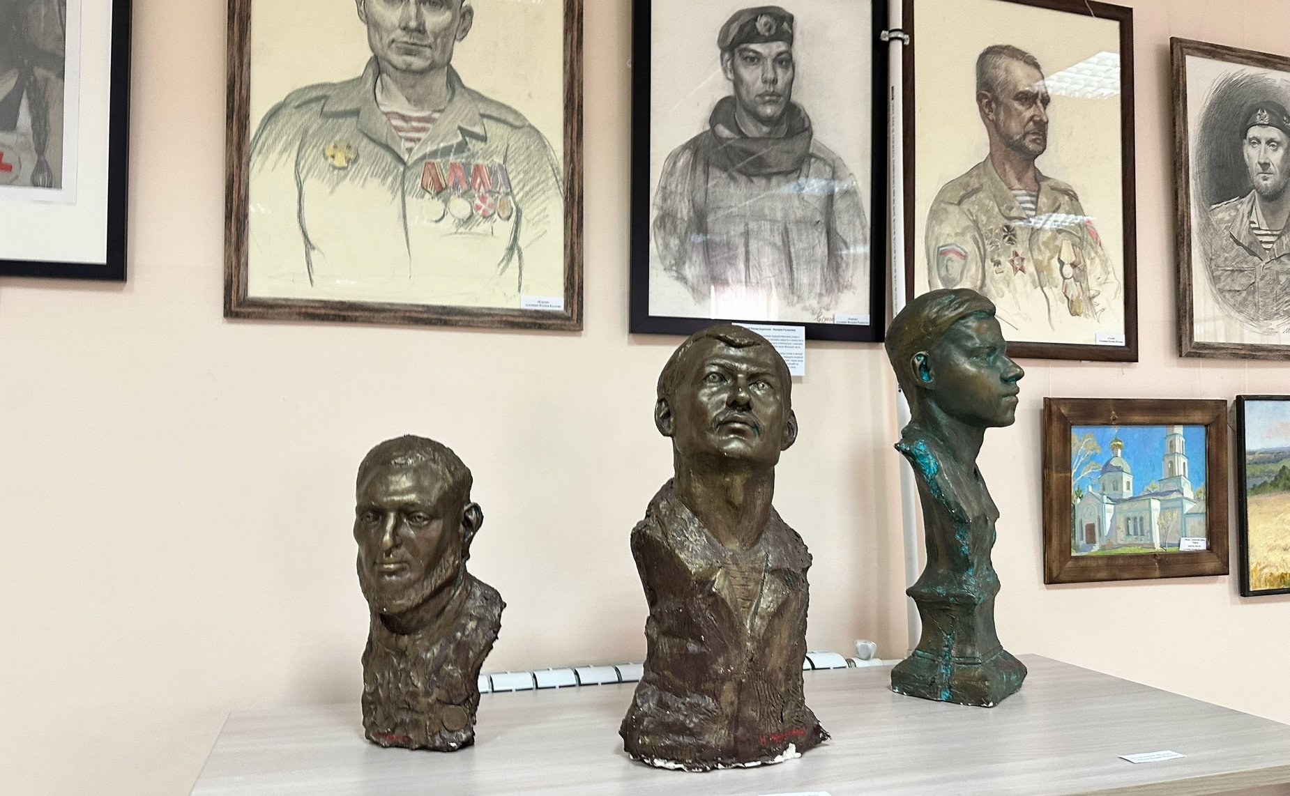 Игорь Мурог принял участие в открытии выставки «Родина в сердце Героя» в Ряжском Доме культуры, приуроченной к 80-летию Великой Победы и Году защитника Отечества