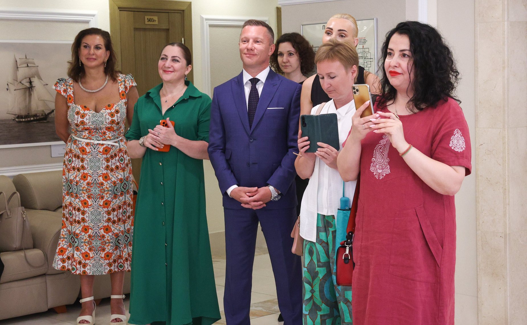 Открытие в Совете Федерации выставки творческих работ президента Международного союза художников-анималистов Сергея Ильинского-Акулова