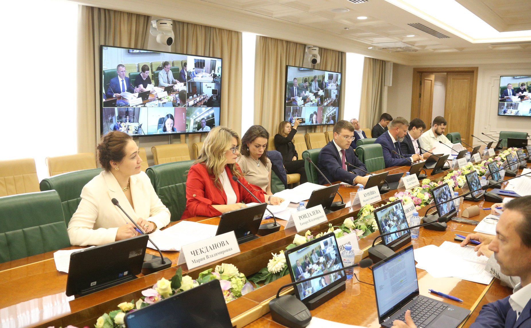 «Круглый стол» Комитета СФ по экономической политике