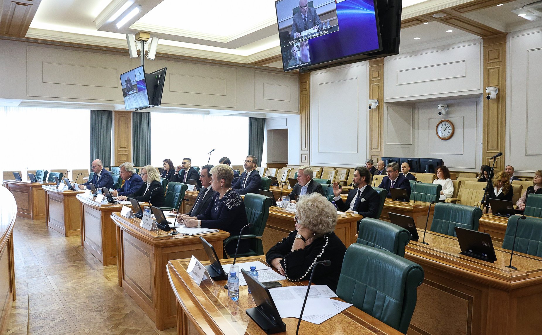 Заседание Комитета СФ по конституционному законодательству и государственному строительству