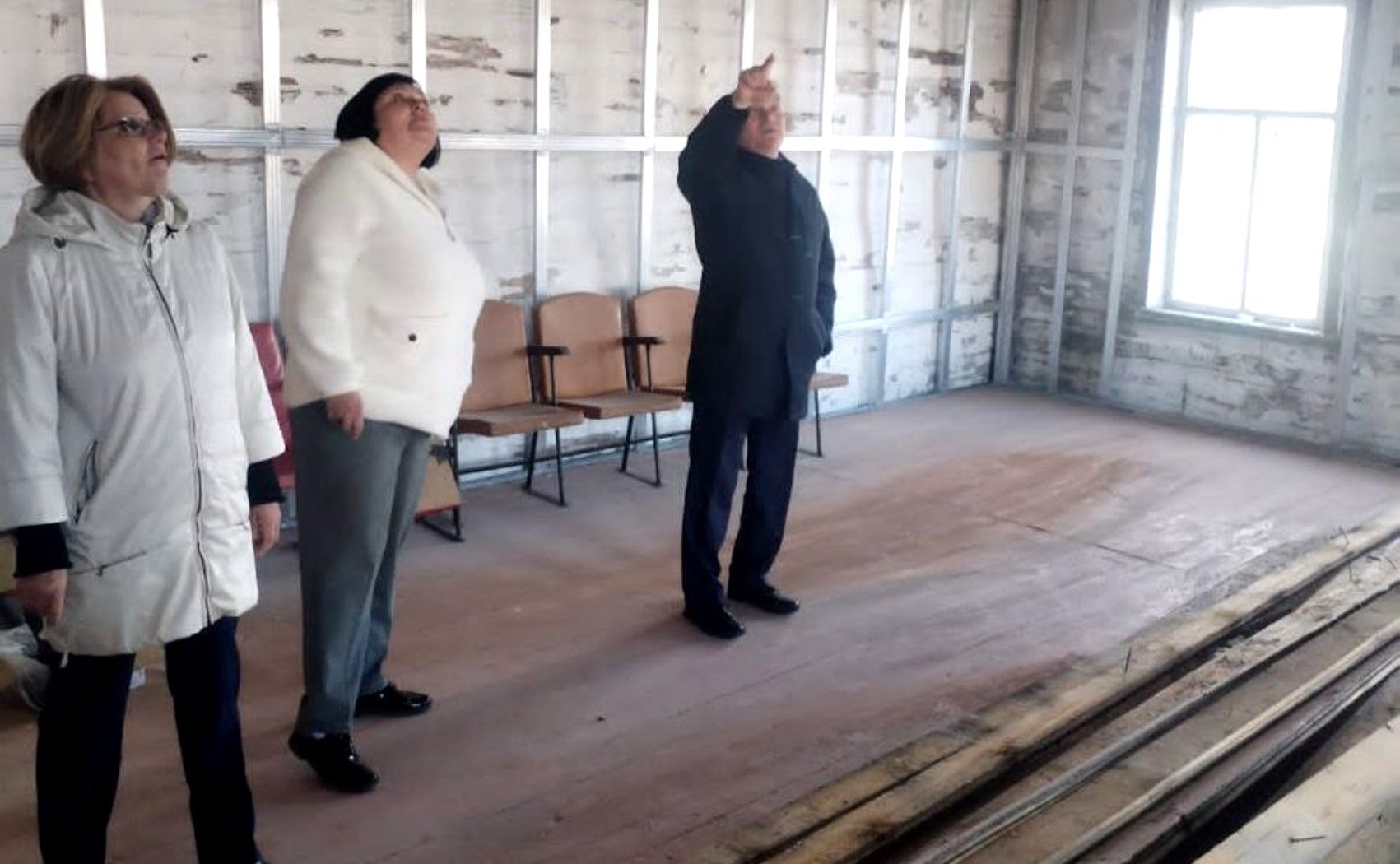 Сергей Михайлов в рамках рабочей поездки в регион осмотрел дом культуры и детскую школу искусств села Акша Акшинского района