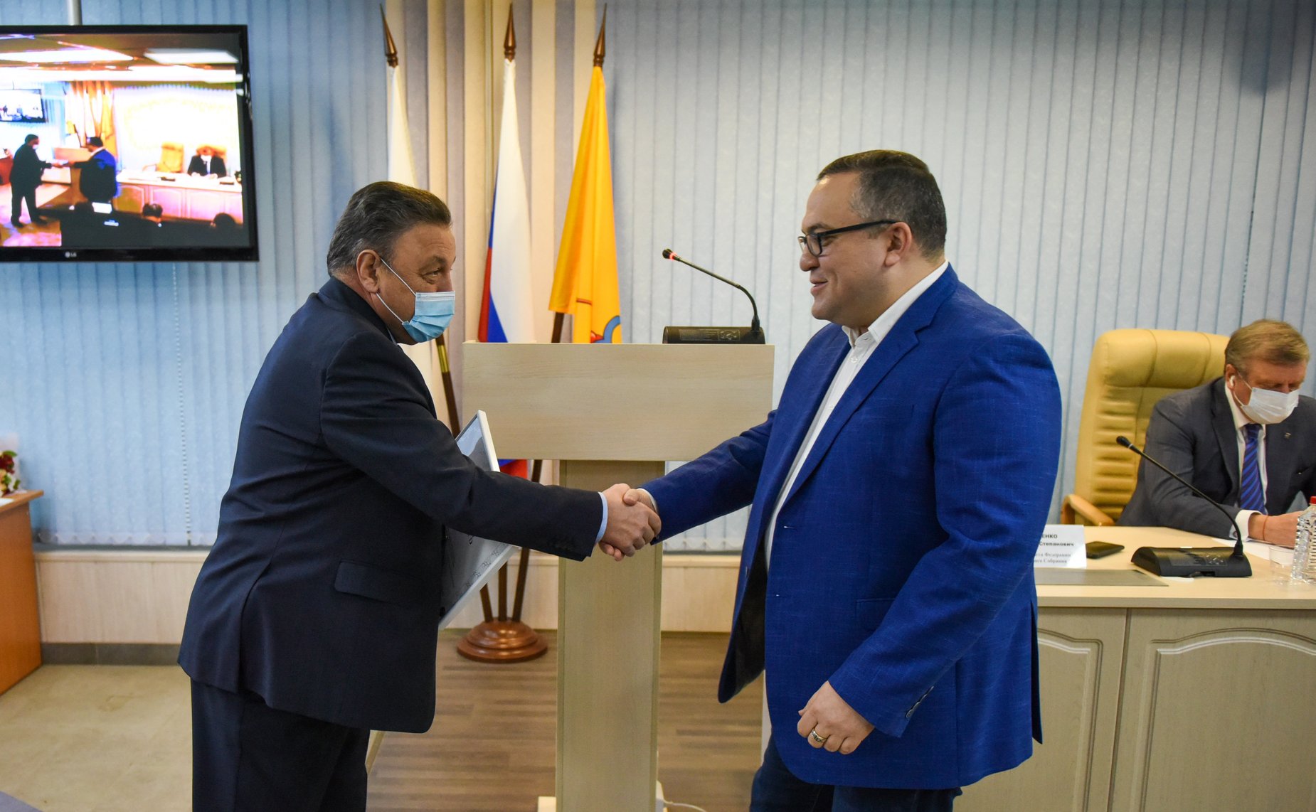 Вячеслав Тимченко в ходе рабочей поездки в регион принял участие в торжественном собрании, посвященном 25-летию Кировской городской Думы