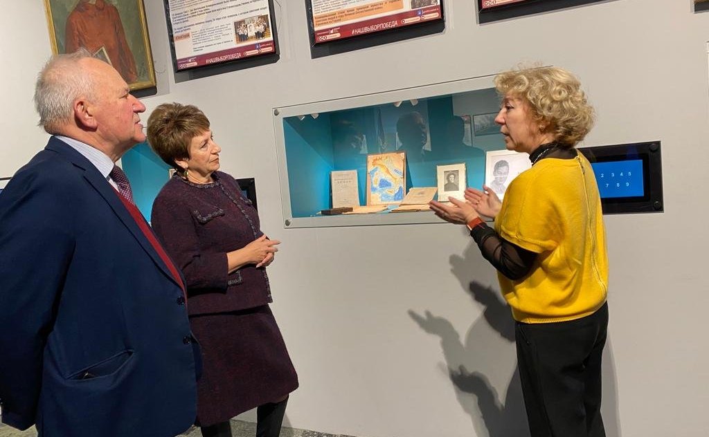 Екатерина Алтабаева ознакомилась с экспозициями Центрального музея Великой Отечественной войны 1941–1945 гг