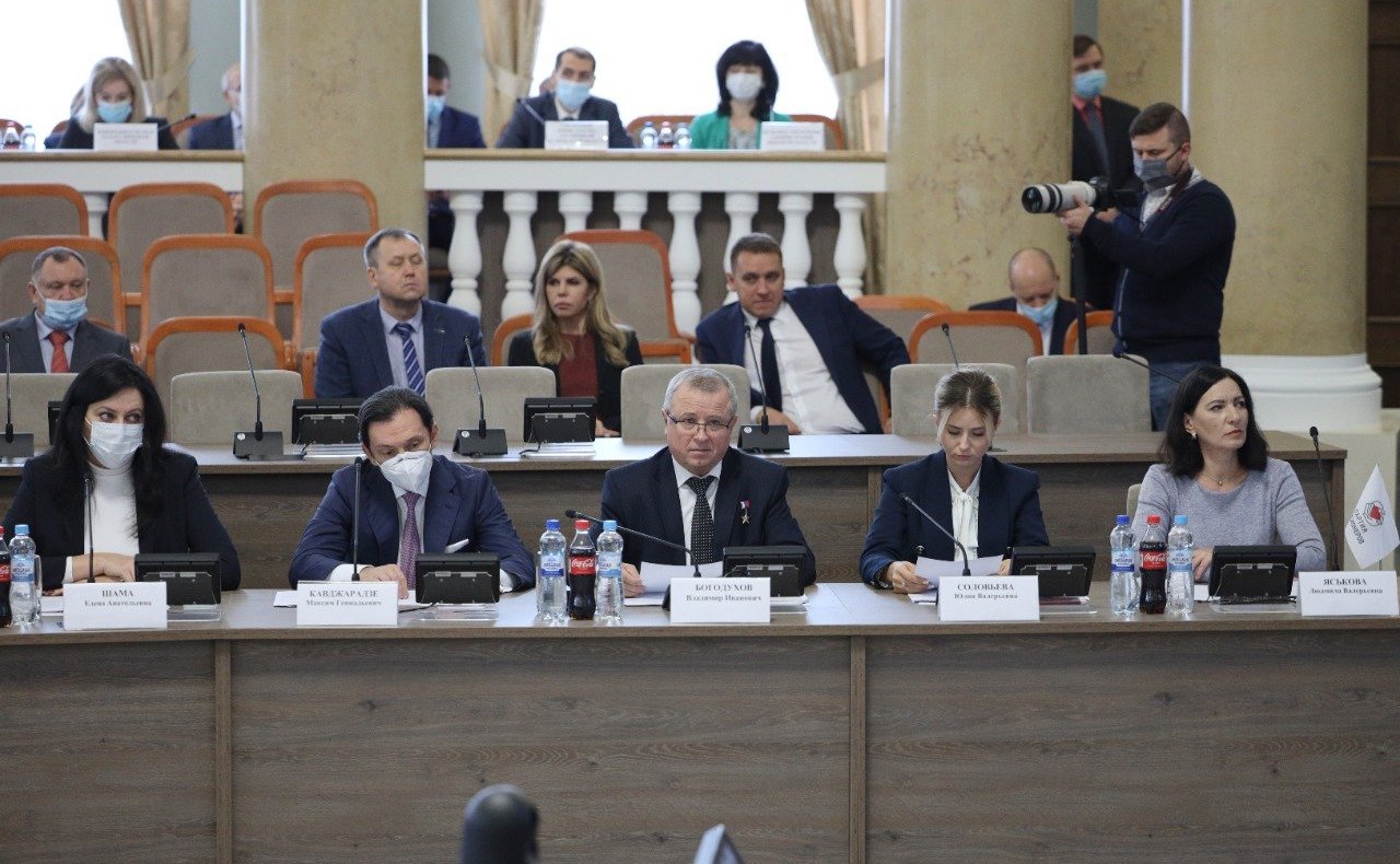 В Липецкой области состоялось первое заседание осеней сессии областного Совета депутатов седьмого созыва