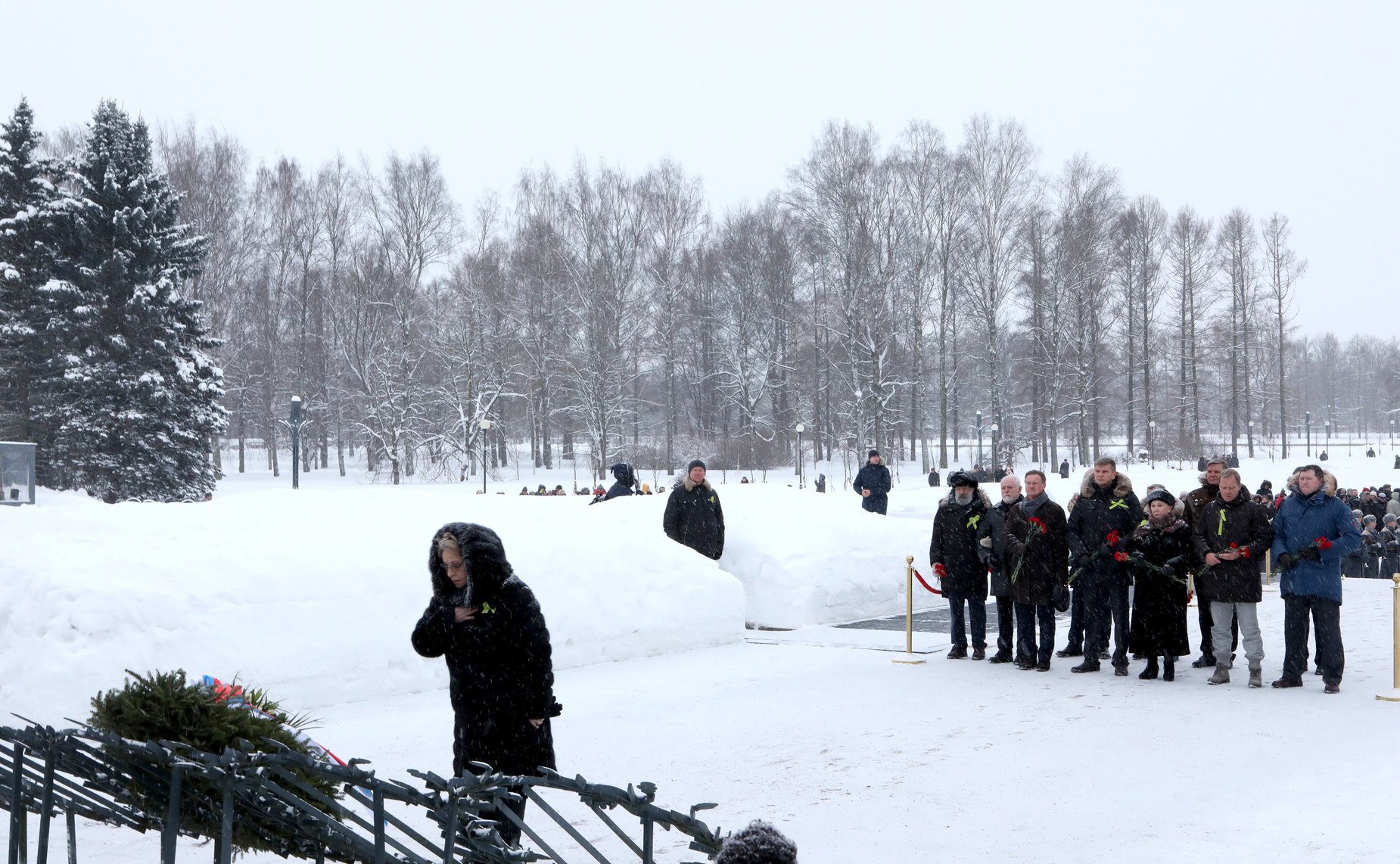 Торжественная траурная церемония на Пискаревском мемориальном кладбище в День 75-й годовщины полного освобождения Ленинграда от фашистской блокады