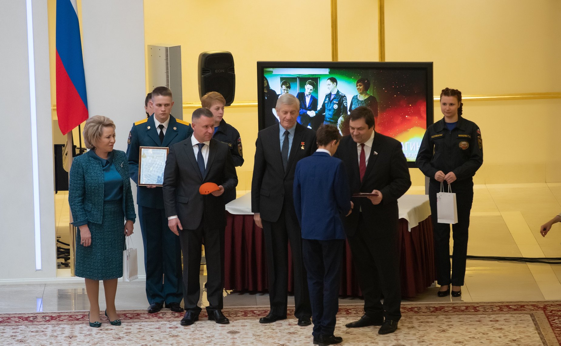 Награждение детей и подростков, проявивших мужество в экстремальных ситуациях и спасших человеческие жизни