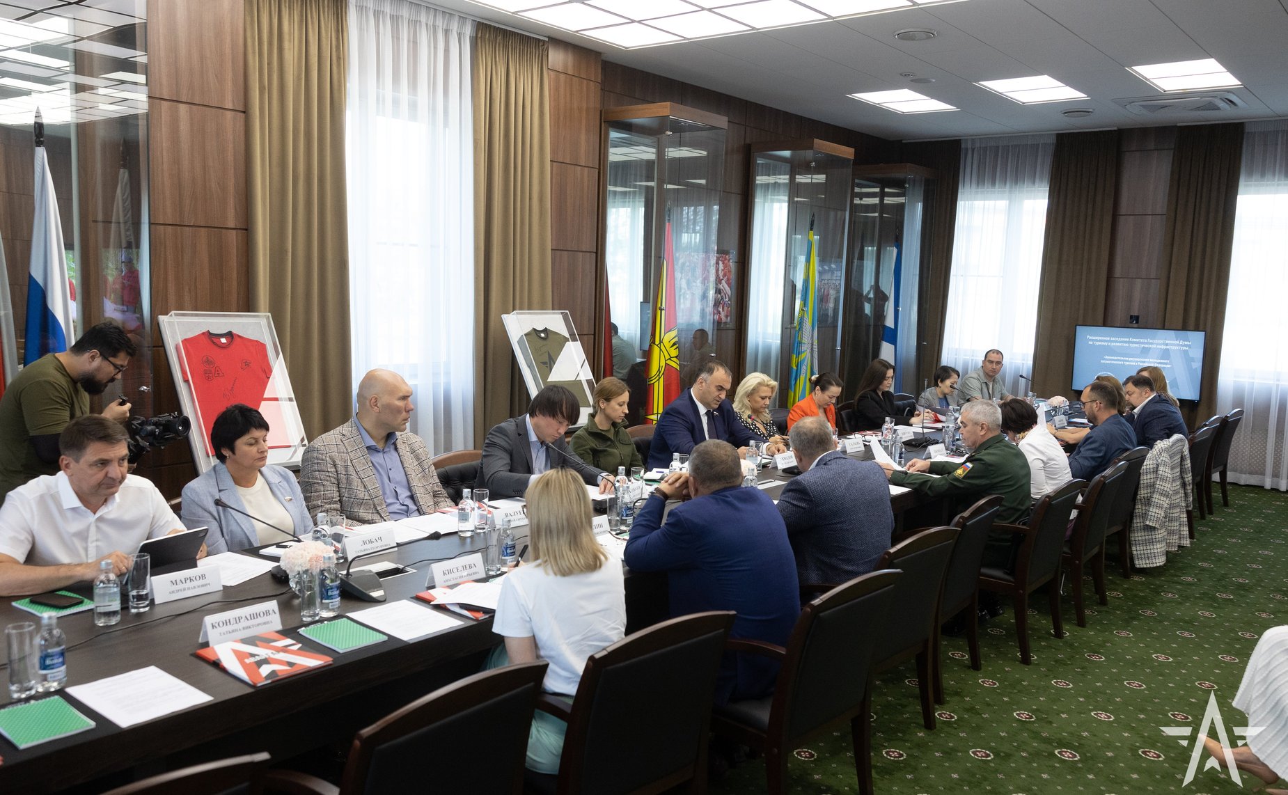 Мохмад Ахмадов принял участие в расширенном заседании Комитета Государственной Думы по туризму и развитию туристической инфраструктуры