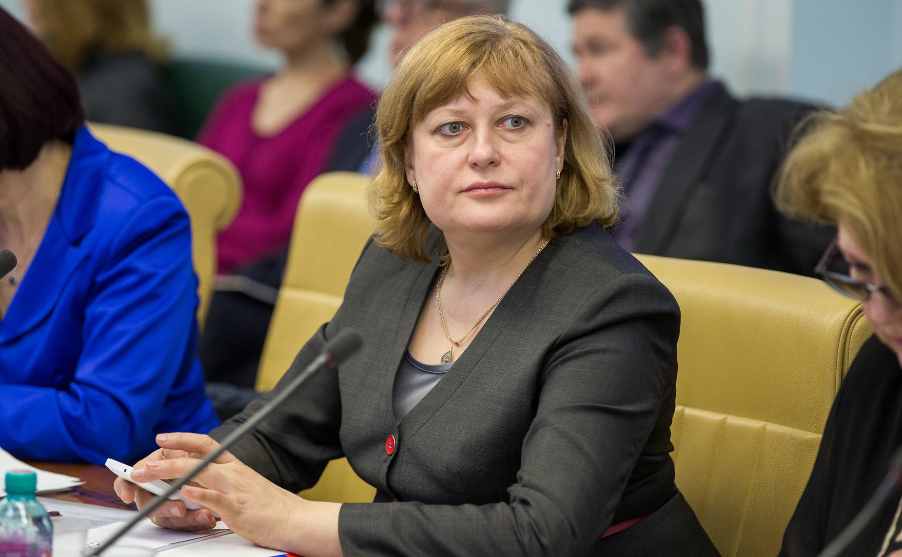 «Круглый стол» на тему «О законодательном обеспечении сохранения, поддержки и развития русского языка»