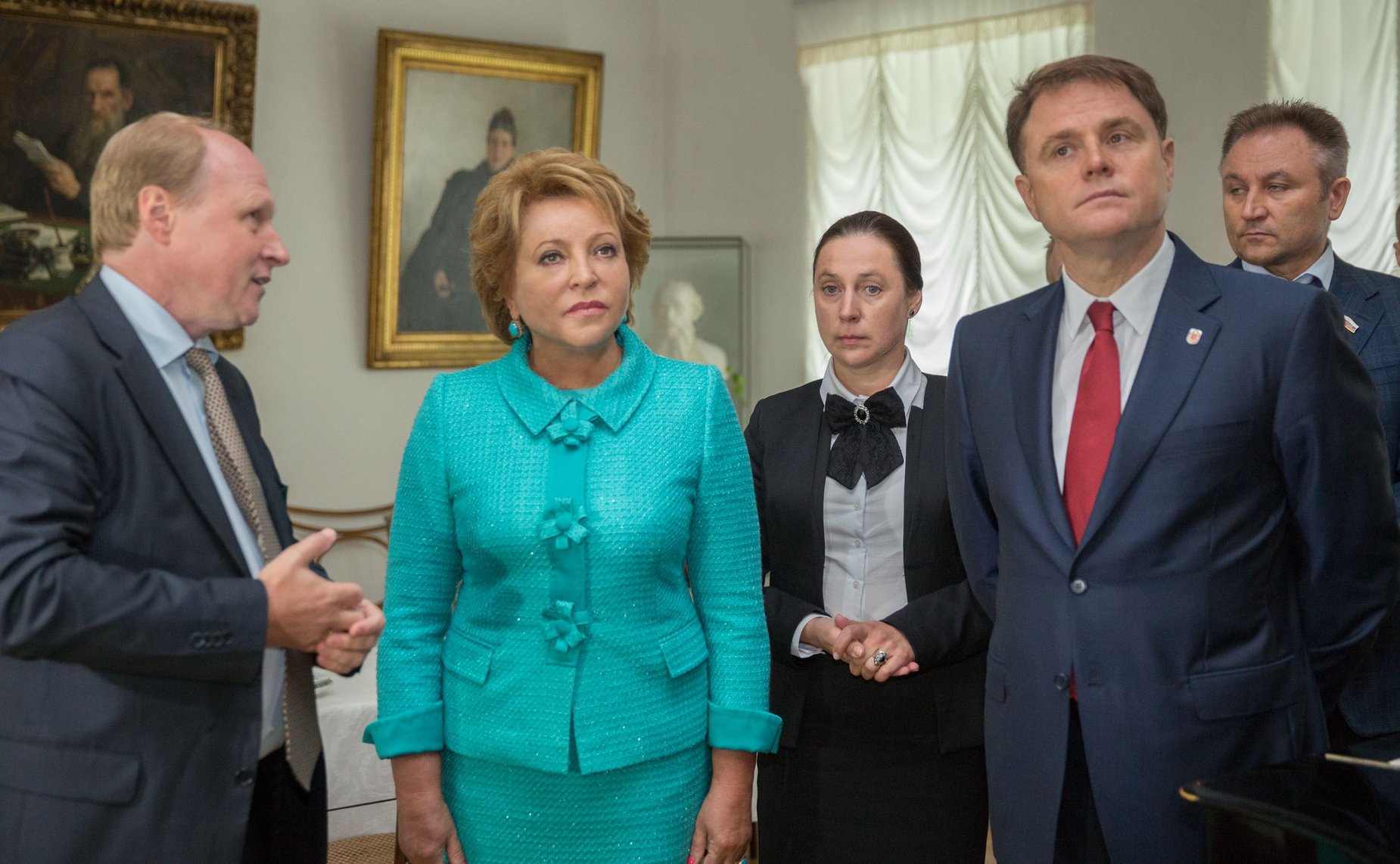 В. Матвиенко посетила Яснополянскую школу № 2 им. Л.Н. Толстого