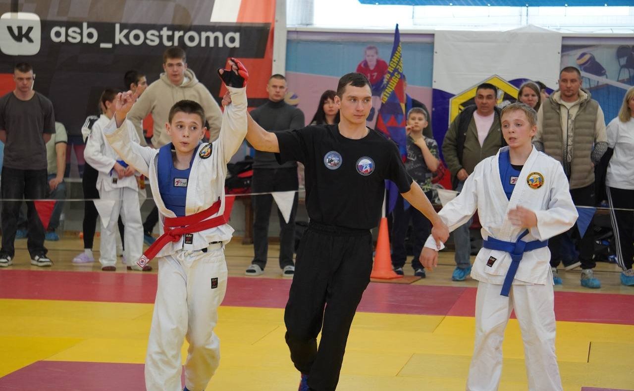 Светлана Кириллова приняла участие в церемонии награждения победителей и призеров Всероссийского турнира по армейскому рукопашному бою среди детей и подростков в Костроме