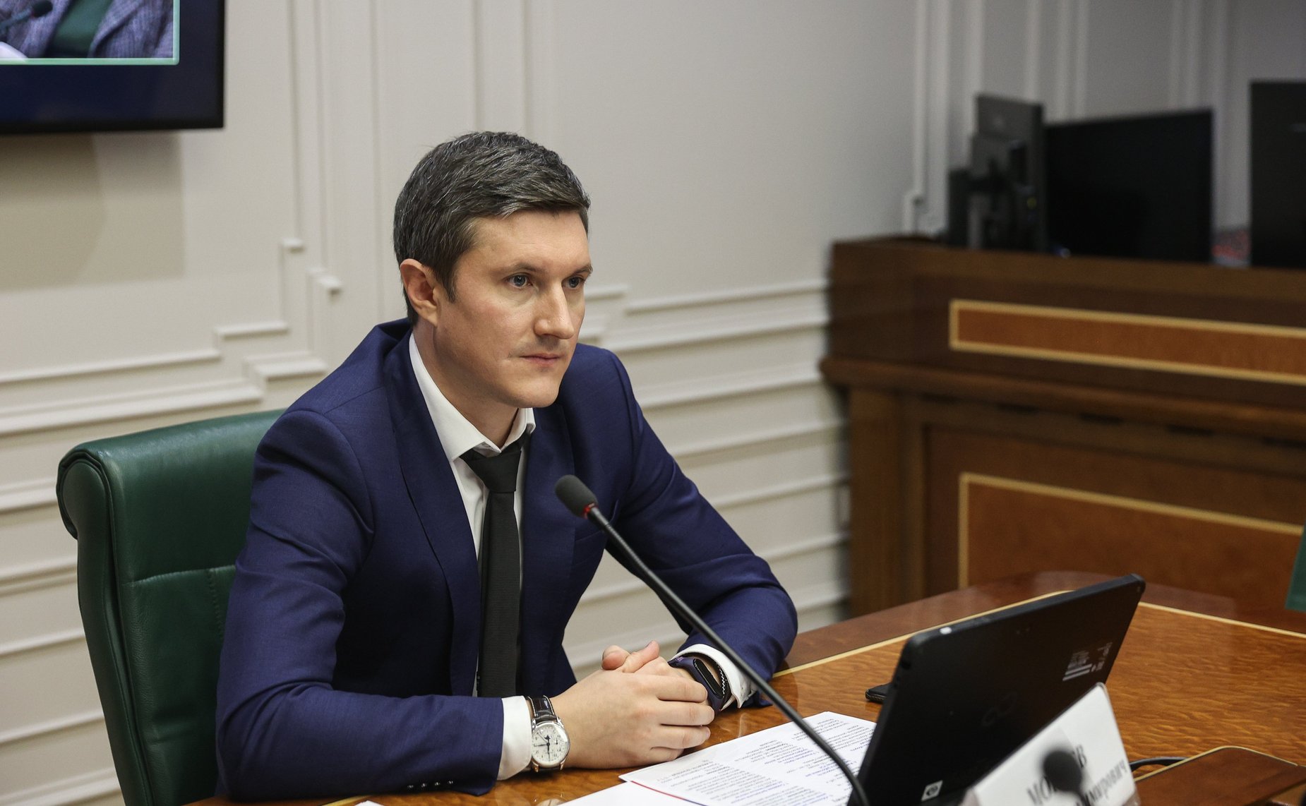 Заместитель Председателя Совета Федерации Николай Журавлев провел совещание по вопросам развития малого и среднего предпринимательства в стране