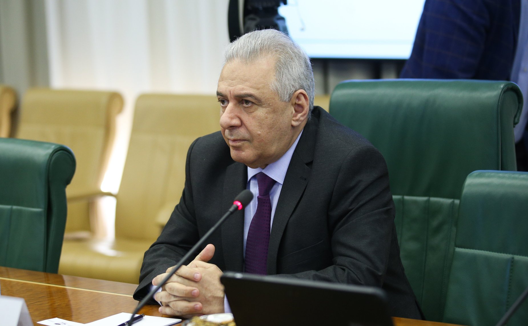 Юрий Воробьев провел встречу с Чрезвычайным и Полномочным Послом Республики Армения в РФ Вагаршаком Арутюняном