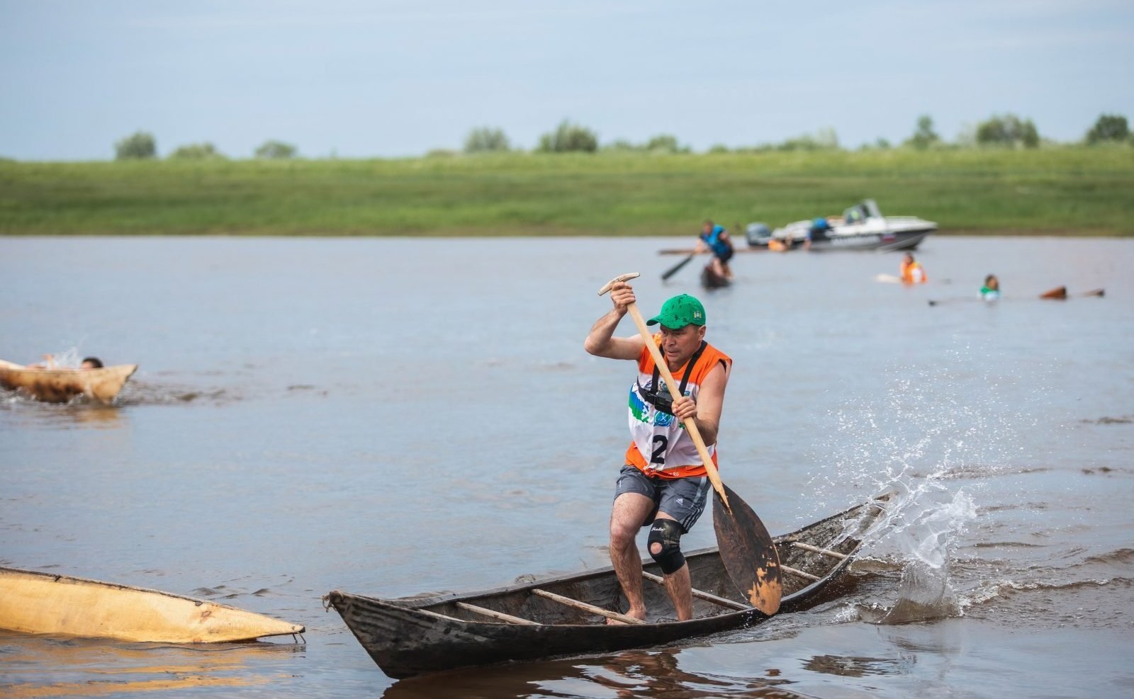 Александр Новьюхов посетил этнофестиваль «Югорские обласа»