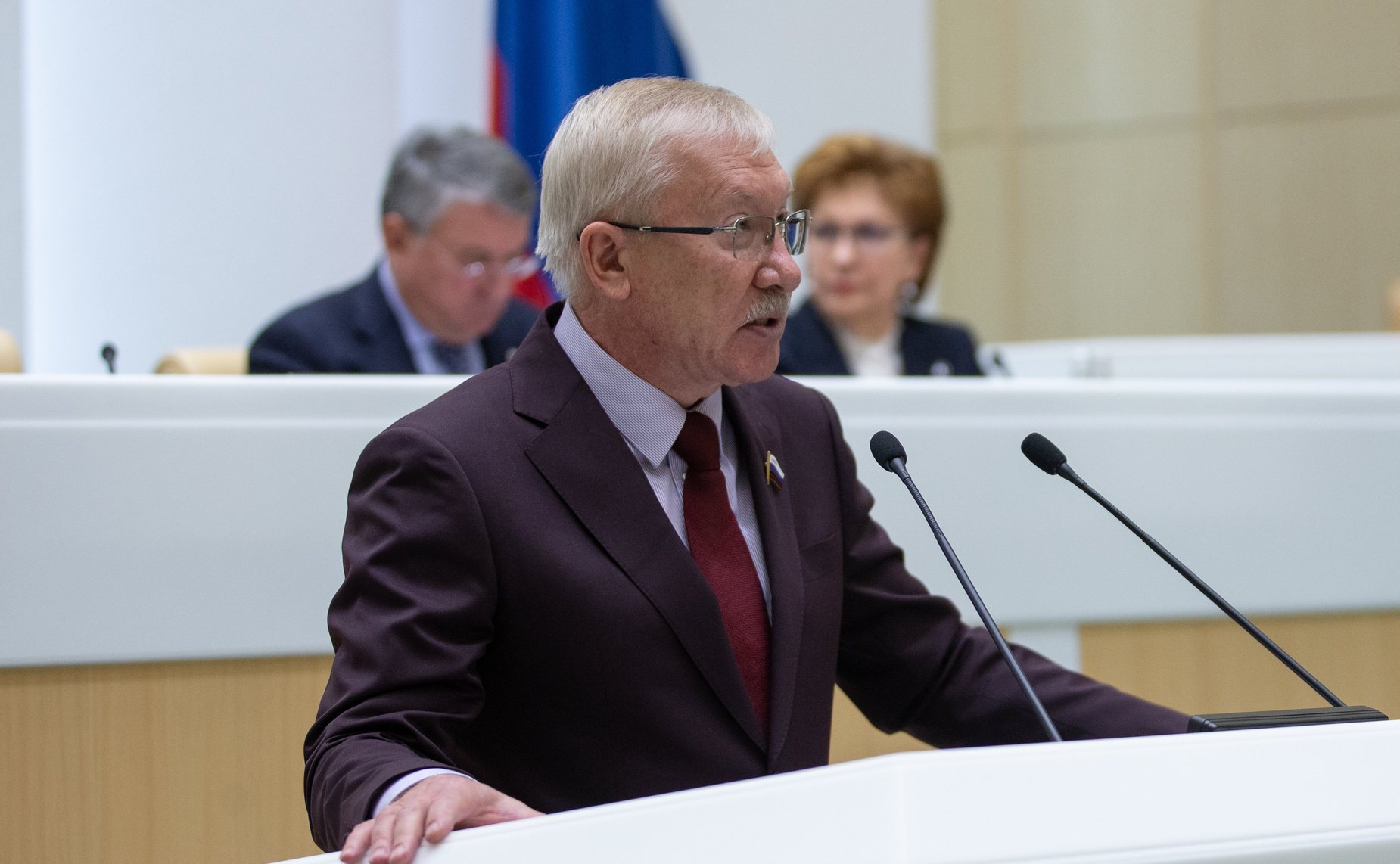 Олег Морозов