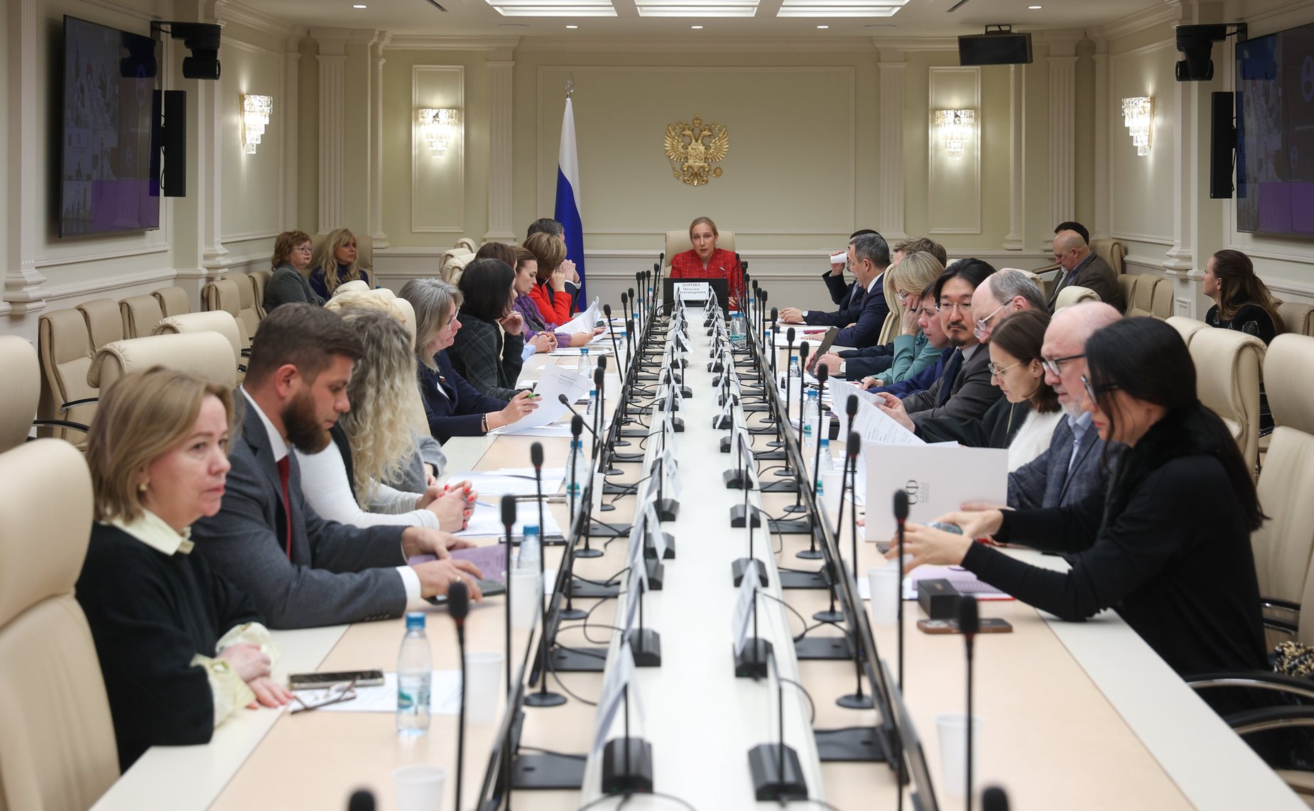 Круглый стол на тему «Финансовые аспекты деятельности фондов помощи тяжелобольным детям: проблемы и перспективы»