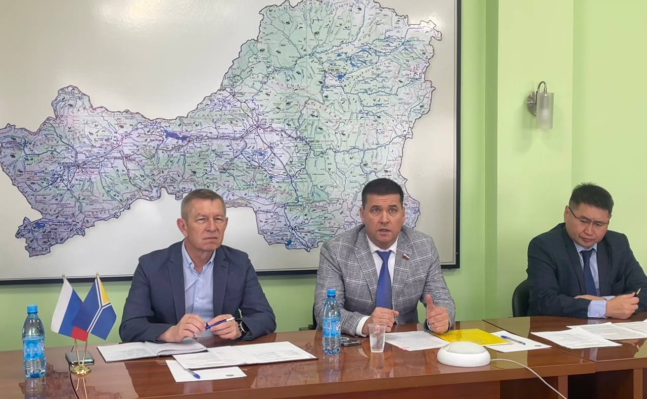 Комитет СФ по социальной политике провел в Республике Тыва выездное совещание с участием главы региона Владислава Ховалыга, представителей федеральных и региональных органов исполнительной власти
