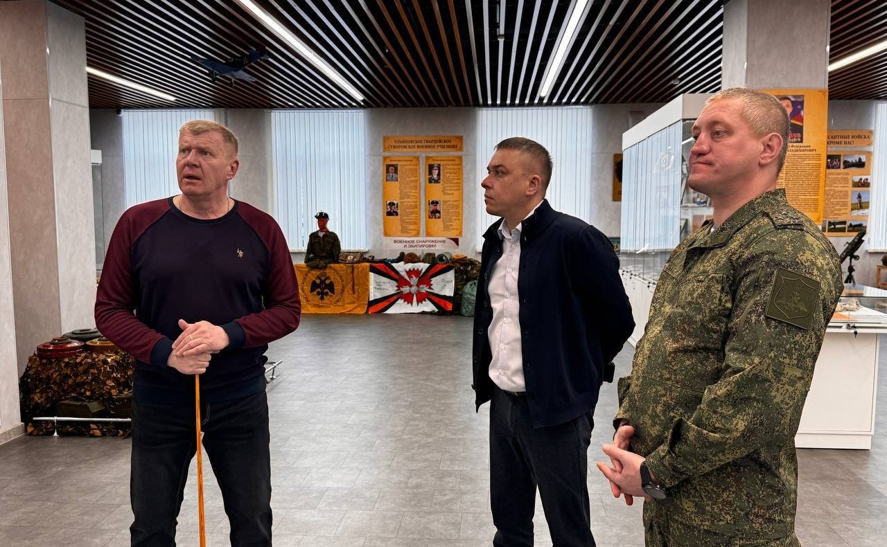 Айрат Гибатдинов посетил Ульяновское гвардейское суворовское военное училище