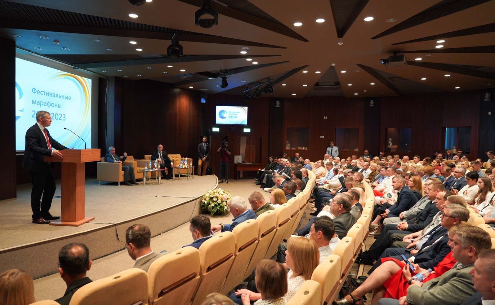 Сенаторы РФ приняли участие в мероприятиях VI Международного фестивального марафона в Минске