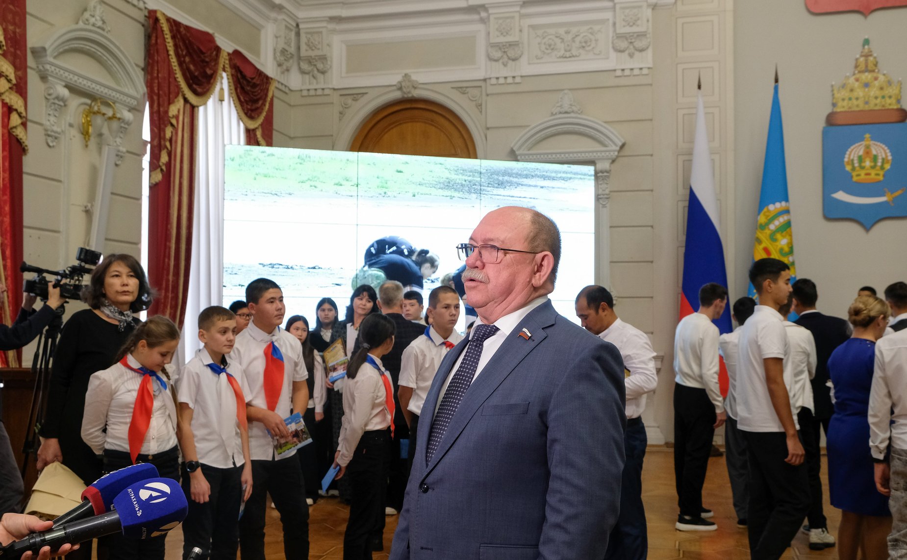 Геннадий Орденов принял участие в торжественной церемонии подведения итогов областного конкурса по спасению молоди рыб из отшнурованных водоемов