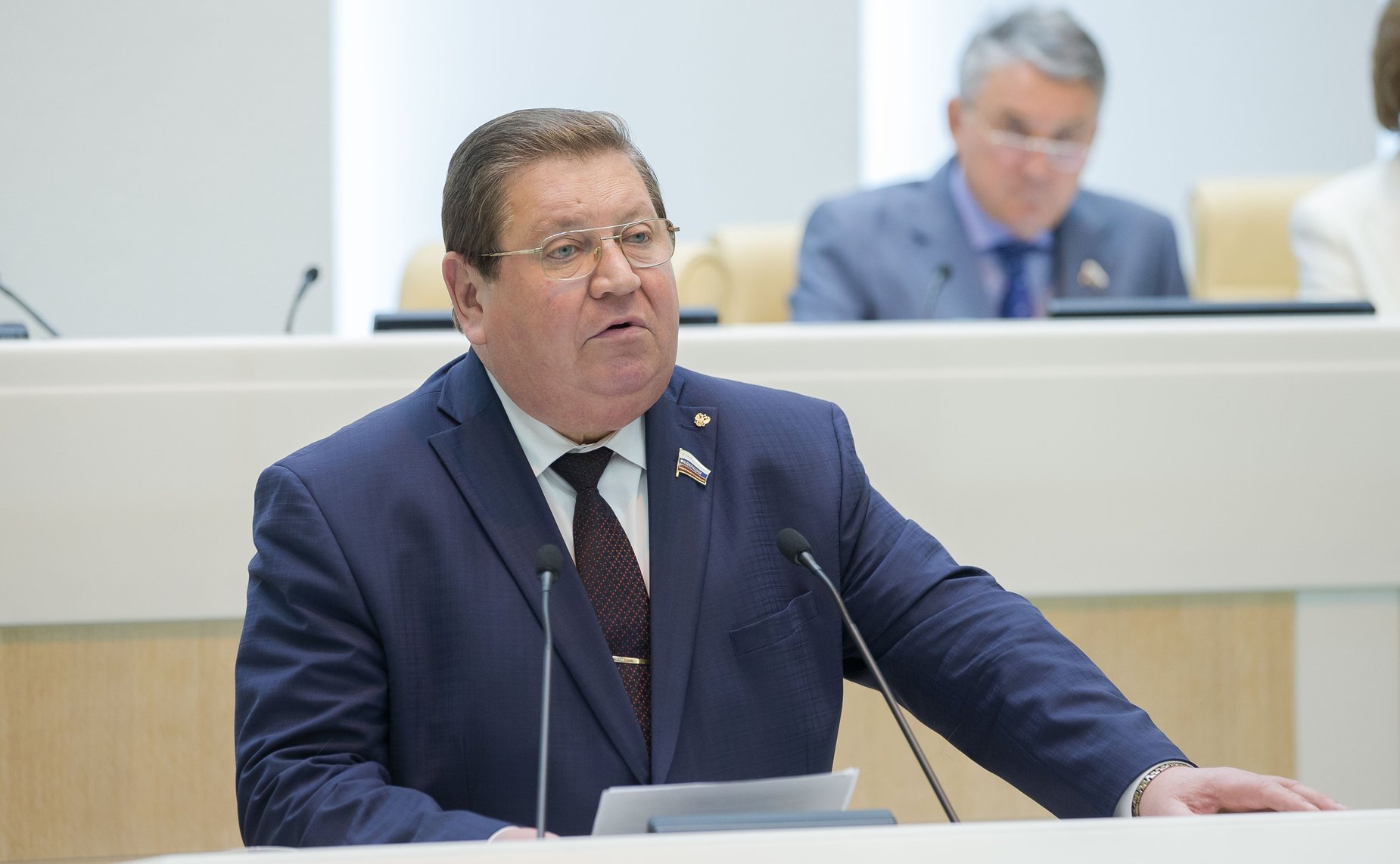 В. Литюшкин