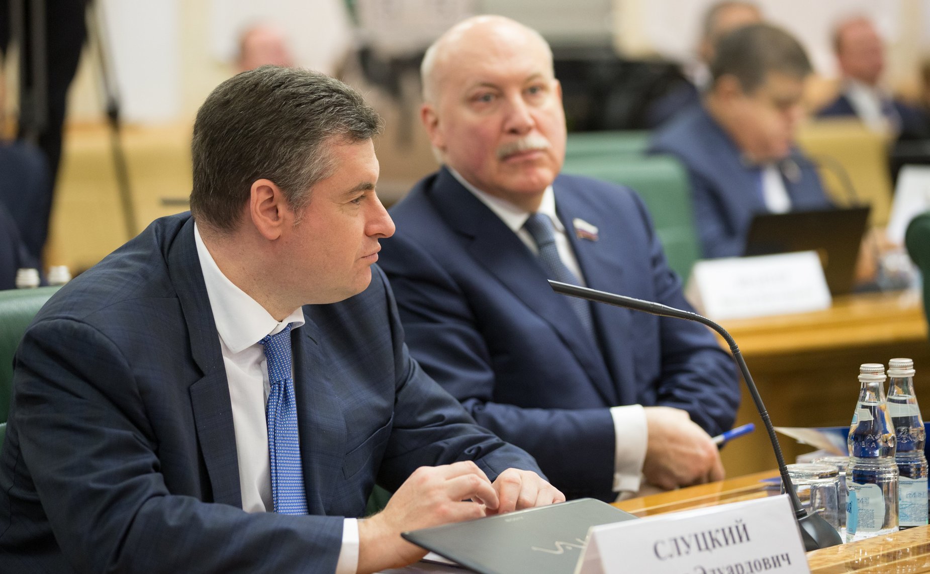 Л. Слуцкий и Д. Мезенцев