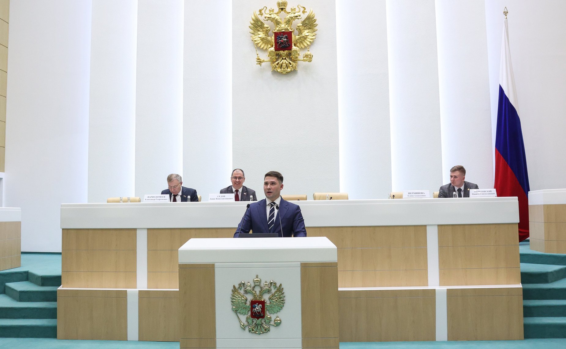 Заседание Палаты молодых законодателей при Совете Федерации