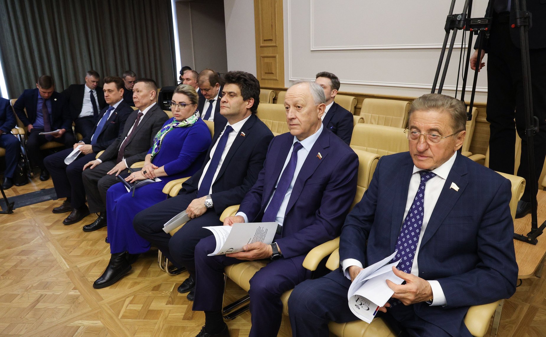 Состоялись консультации комитетов Совета Федерации по предложенной Президентом России кандидатуре на должность главы МЧС