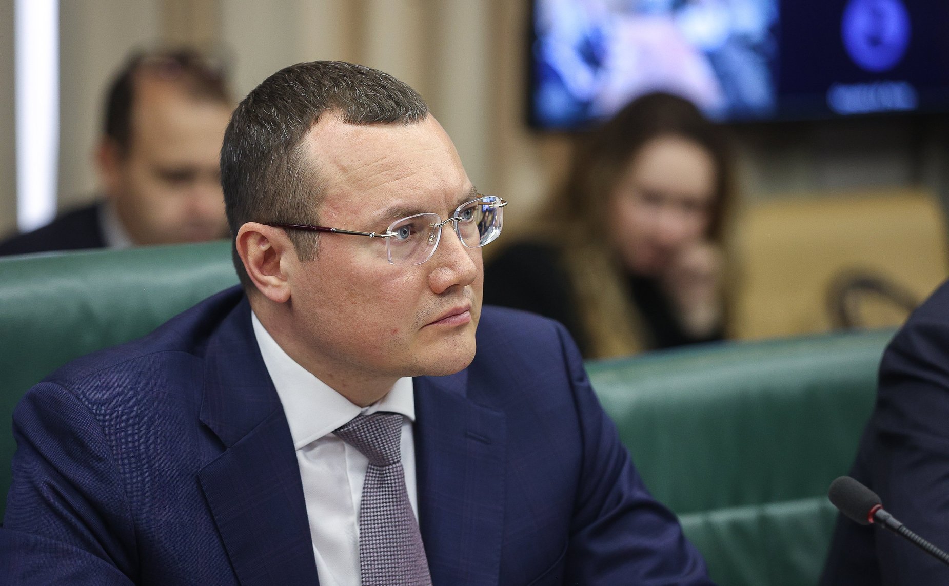 Круглый стол на тему «О мерах поддержки государственных корпораций и акционерных обществ с государственным участием»