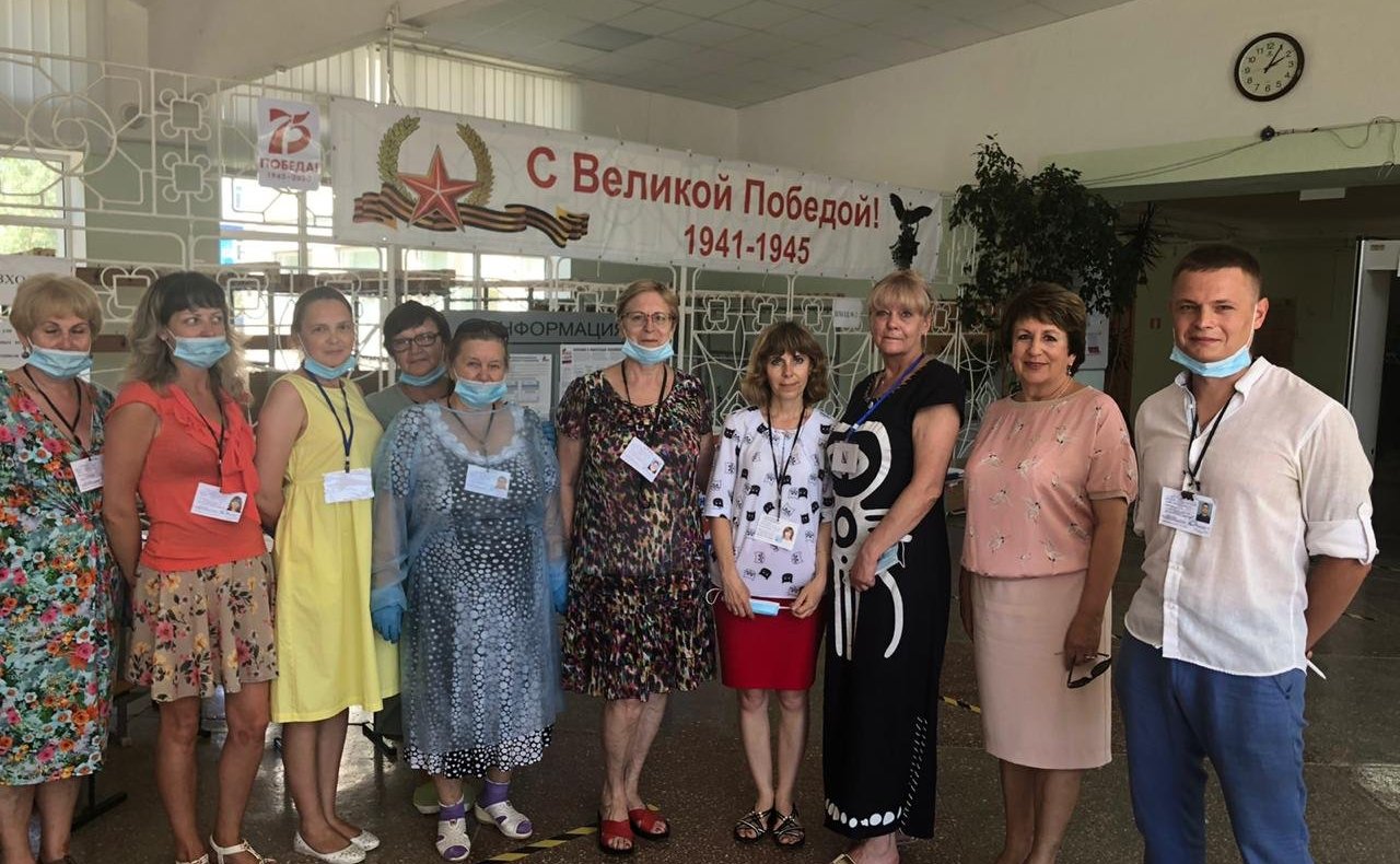 Екатерина Алтабаева в день голосования посетила избирательные участки в Севастополе