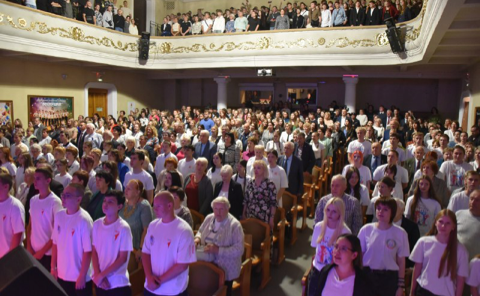 Екатерина Алтабаева вместе с представителями исполнительной и законодательной власти города поздравила педагогов и студентов