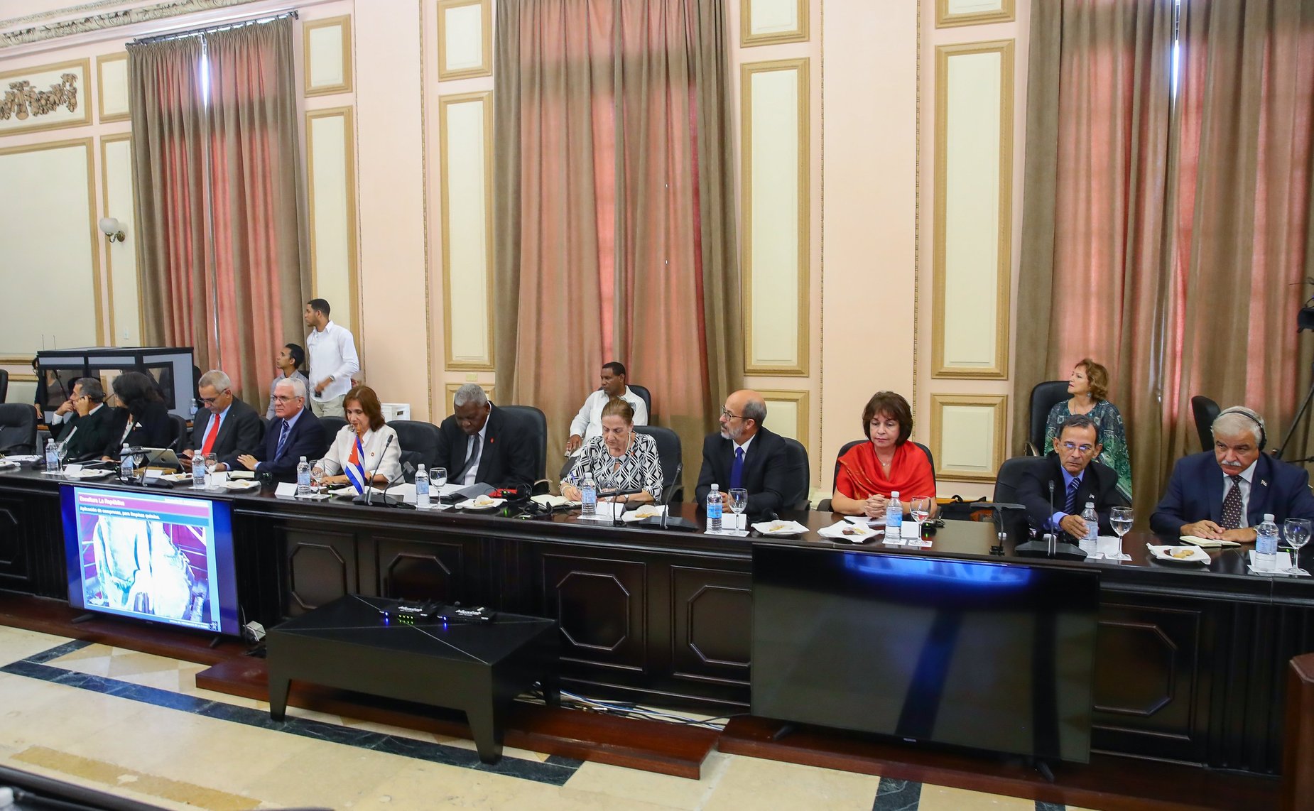 Встреча Председателя Совета Федерации Валентины Матвиенко с Председателем Национальной ассамблеи народной власти и Государственного Совета Республики Куба Эстебаном Ласо Эрнандесом