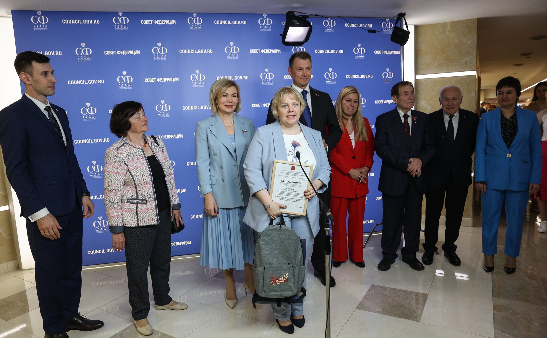 Награждение призеров Всероссийской сетевой акции «Подвиг села: наставники» и 7 творческих коллективов