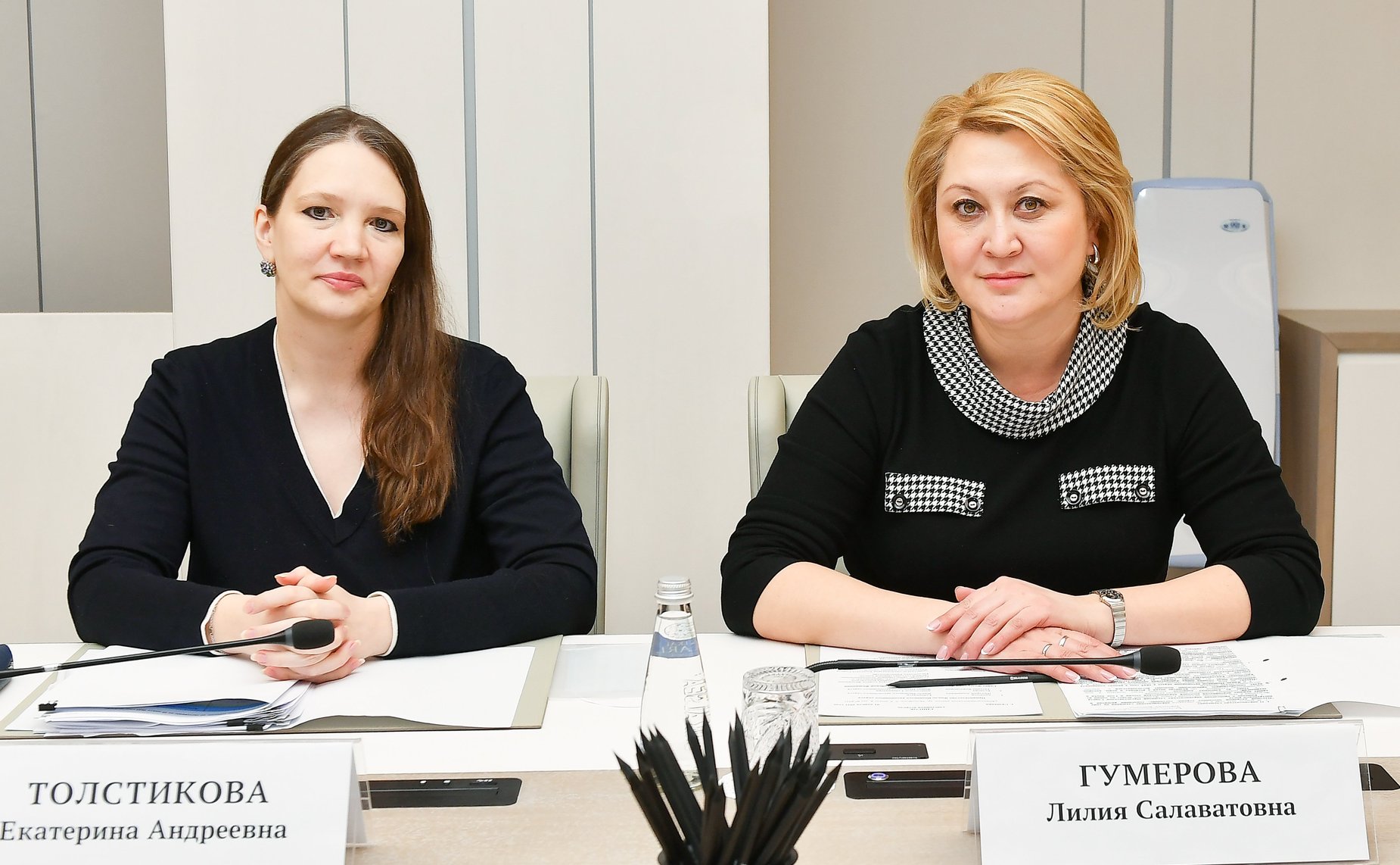 Встреча председателя Комитета СФ по науке, образованию и культуре Лилии Гумеровой с губернатором ЯНАО Дмитрием Артюховым